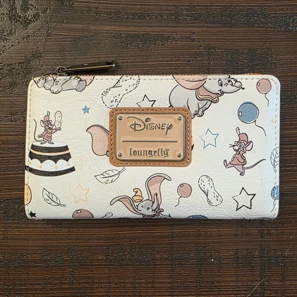 Loungefly Disney Dumbo Wallet - White and Brown - Picture 1 of 2